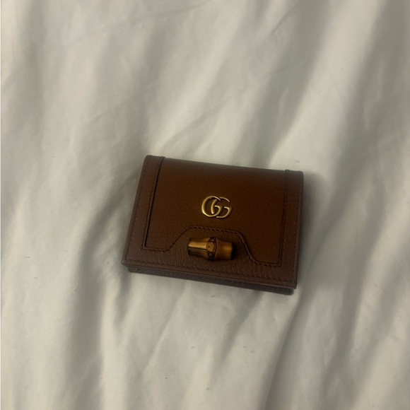 Gucci Brown Leather Wallet with Gold Logo - Picture 7 of 16